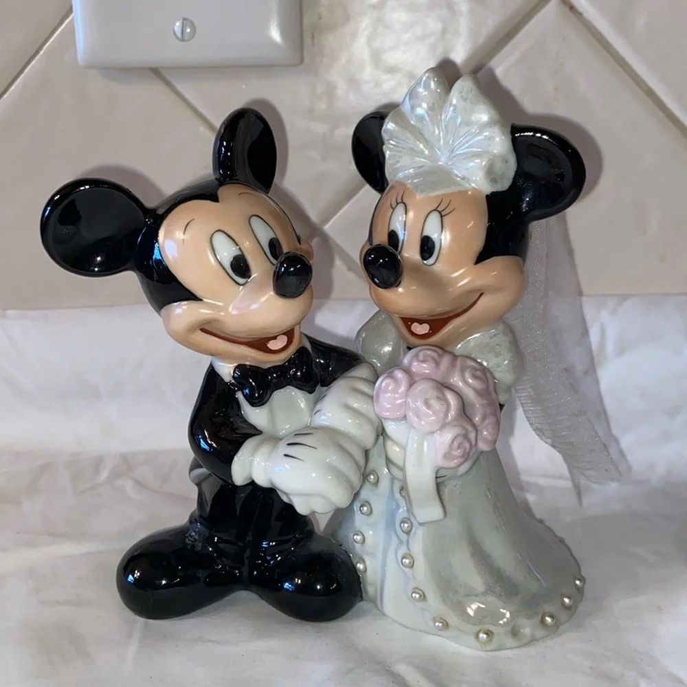 Vintage MICKEY AND MINNIE DISNEY WEDDING. Figurine topper